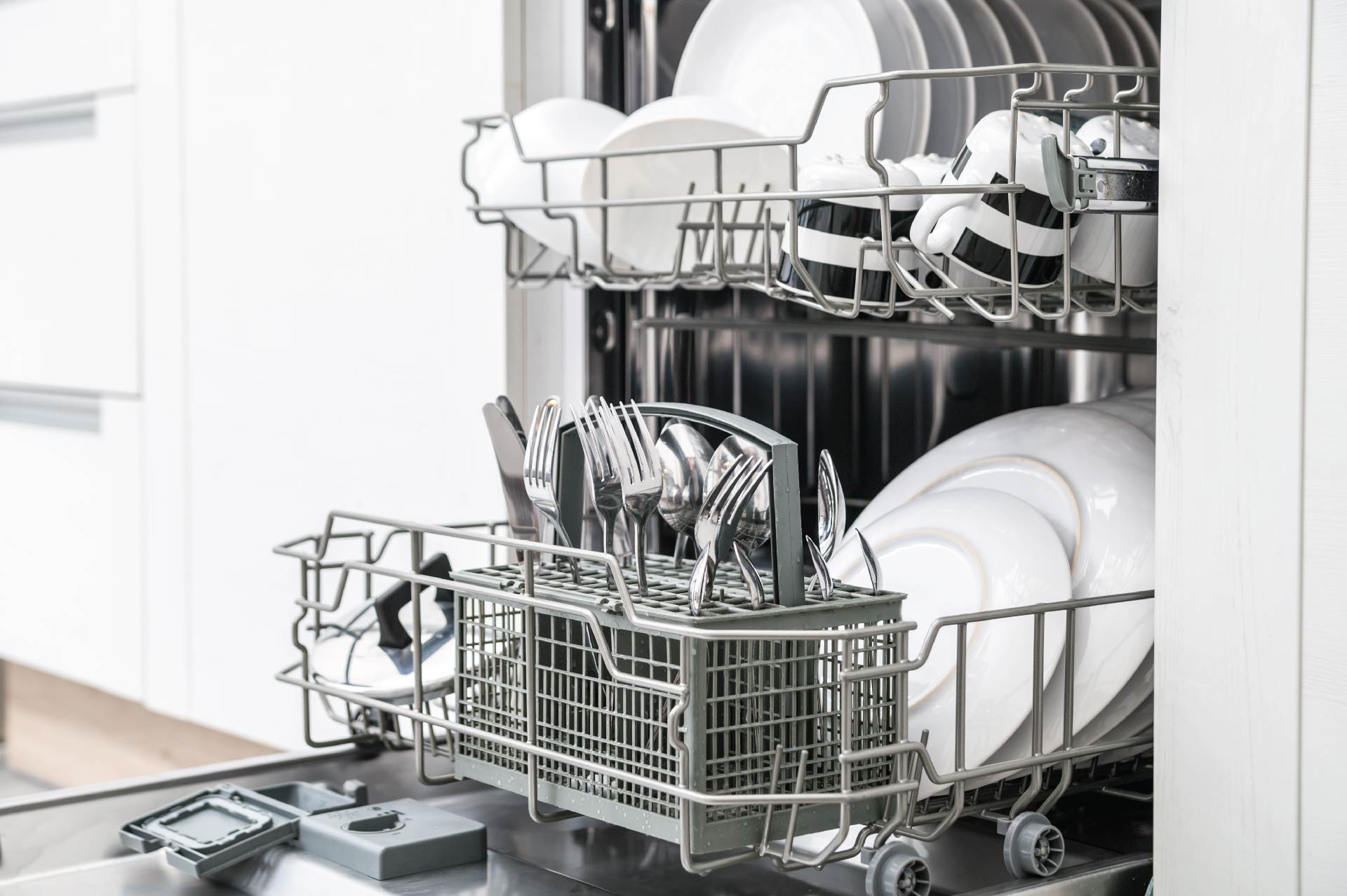 Top 10 Most Common Dishwasher Mistakes