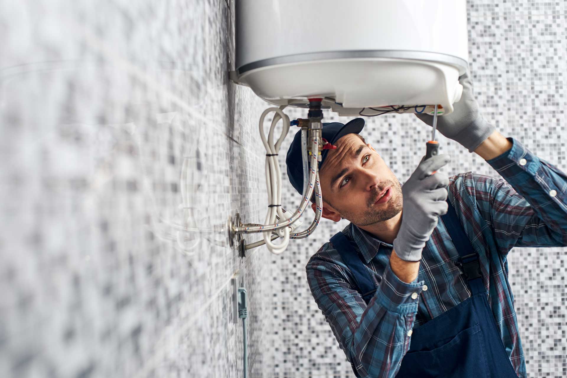 HOW TO TROUBLESHOOT WATER PRESSURE LOSS IN YOUR BATHROOM